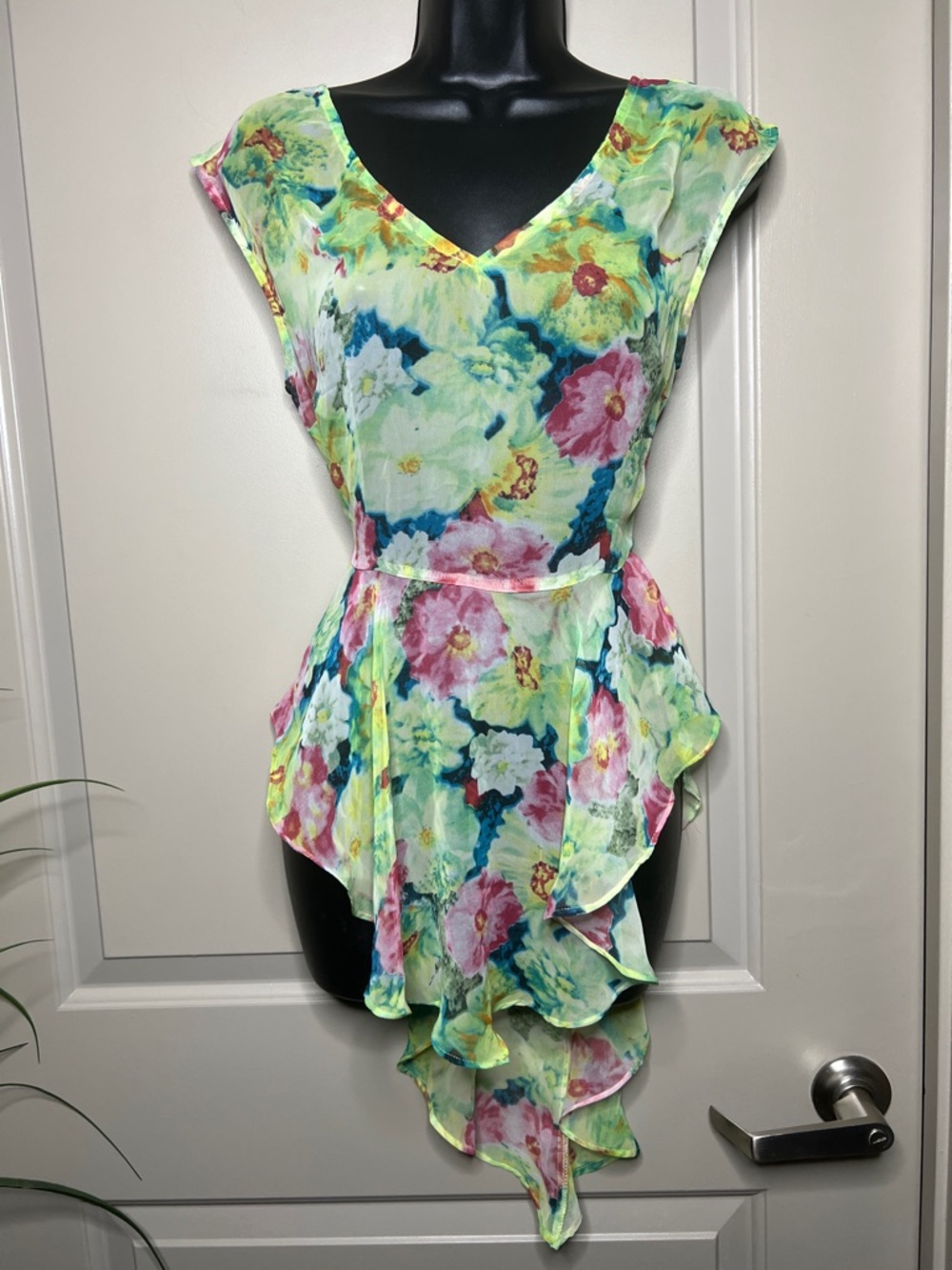 Pastel Green Floral V-Neck Ruffle Tunic